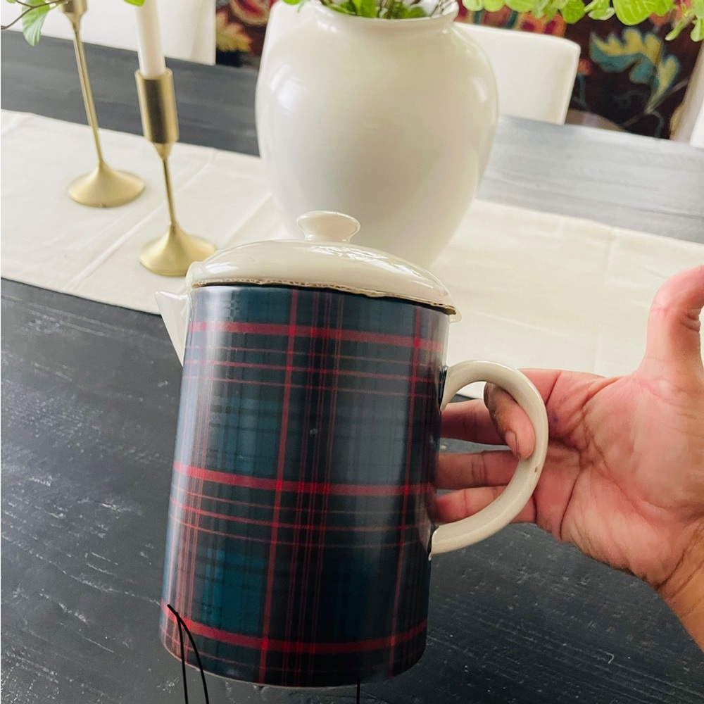 Hearth and hand tea/coffee pitcher small new